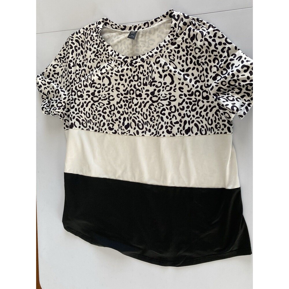 SHEIN CURVE Women’s Top Size 1X Black & White Short Sleeve Stretch Round Neck